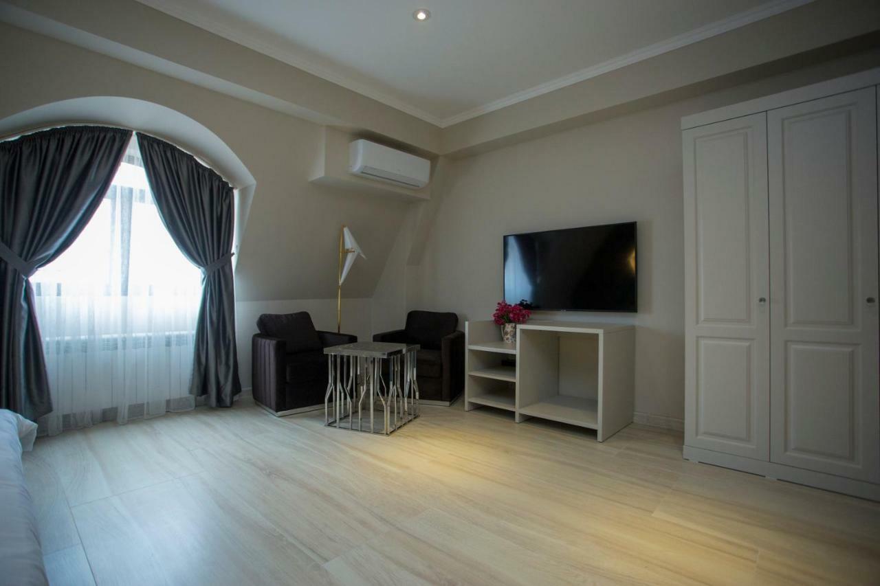 Downtown Hotel Batumi Zewnętrze zdjęcie
